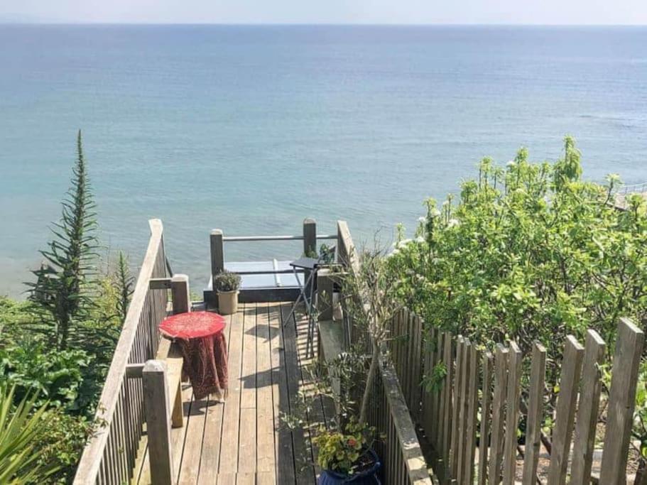 Lyme Clifftop Hideaway Lyme Regis Exteriör bild