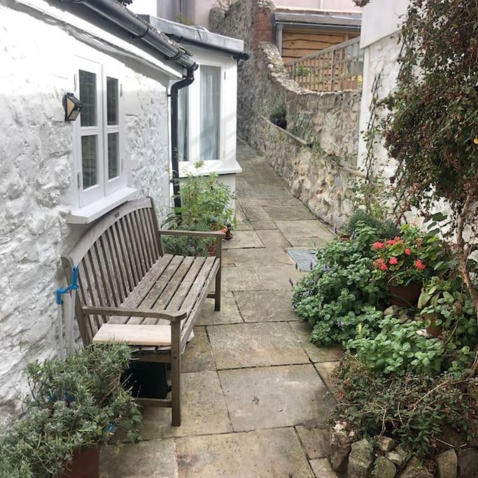 Lyme Clifftop Hideaway Lyme Regis Exteriör bild